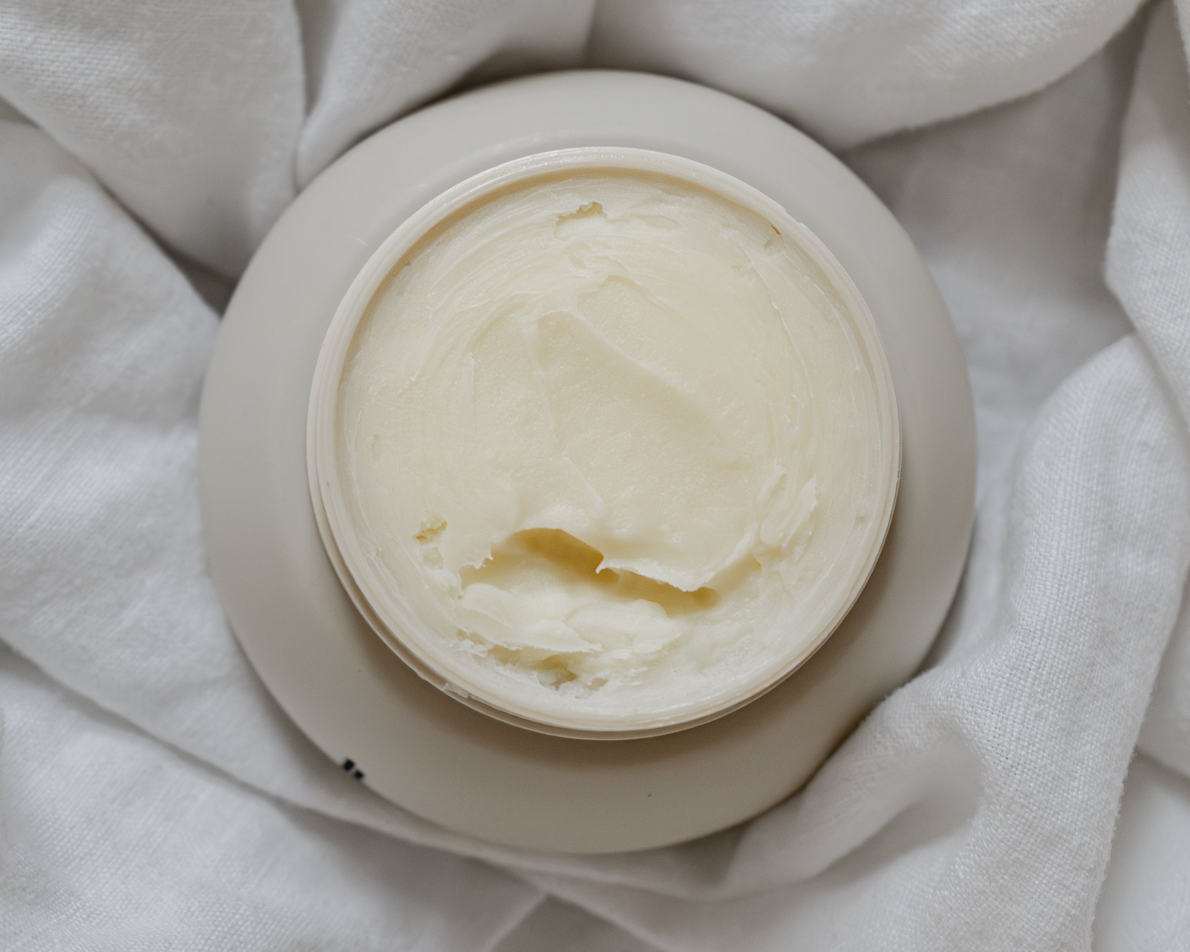 Lucio Libero Magic Balm open pot 